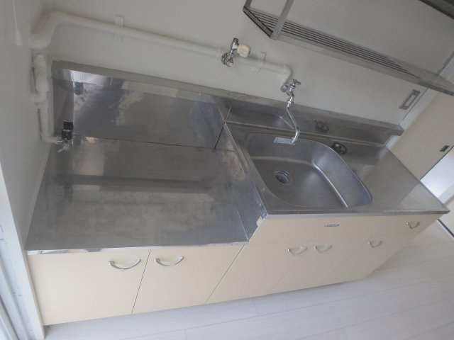 ビレッジハウス当成東1号棟のキッチン