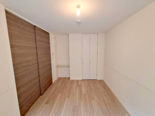 ヘーベルメゾン目黒本町Centralの寝室|★明るいフローリングの角部屋です★
