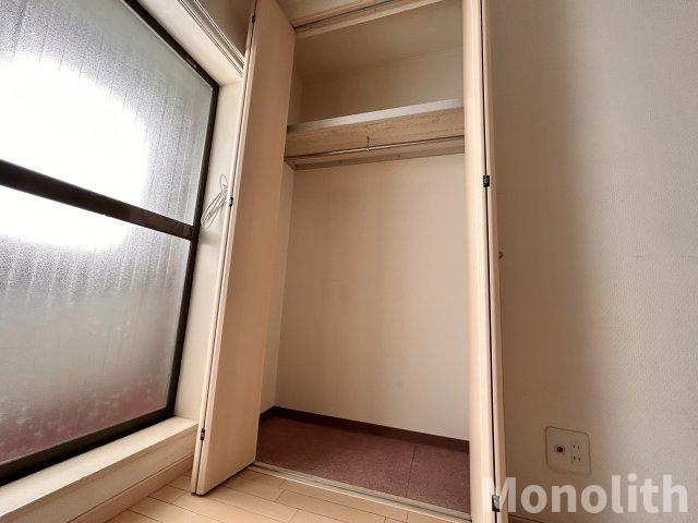 深井駅前貸家の収納