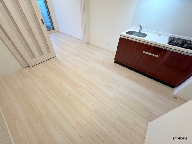 プレジオ松屋町　仲介手数料無料の居間・リビング