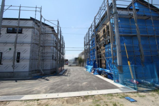 大そねⅥ　2号棟　新築戸建（全5区画）の前面道路含む現地写真|2号棟　土地面積　123.09㎡（約37.23坪）