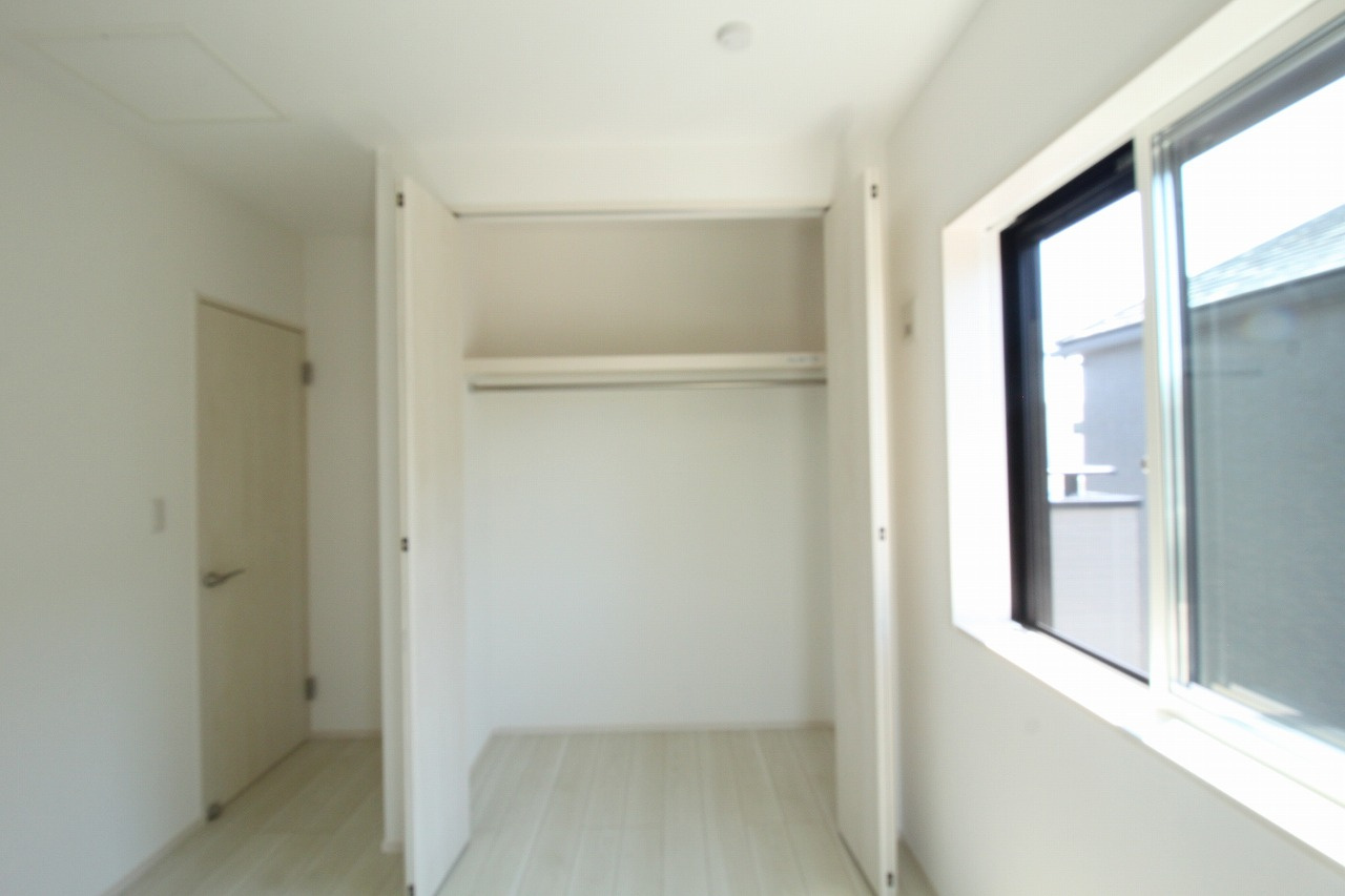 南国市大そねⅥ　2号棟　新築戸建（全5区画）の収納|2Ｆ　南の部屋　5.0帖