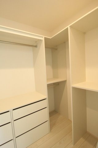 南国市大そねⅥ　2号棟　新築戸建（全5区画）の収納|2Ｆ　東の部屋　8.0帖
