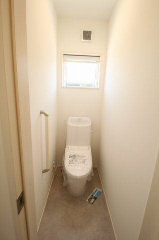 南国市大そねⅥ　2号棟　新築戸建（全5区画）のトイレ|2Ｆ