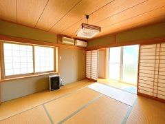 八戸市南白山台2丁目 Bの和室|1階東側和室の写真です。
