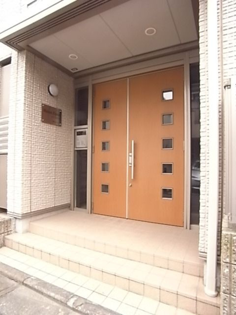 メゾンエスポワールのエントランス