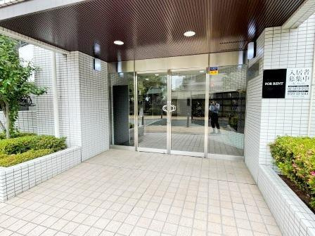 ＣＡＳＳＩＡ南浦和のエントランス