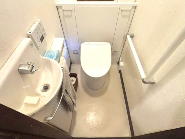 パレロワイヤル岡本のトイレ|ウォシュレット付き。