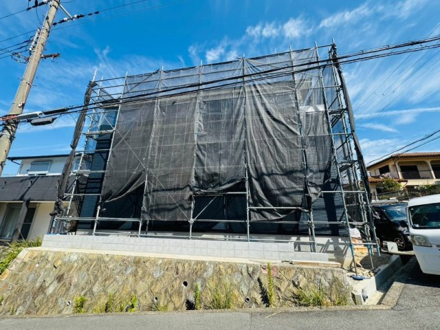 LDK20帖以上で開放感あり　美山台1期　新築2区画　2号棟の前面道路含む現地写真