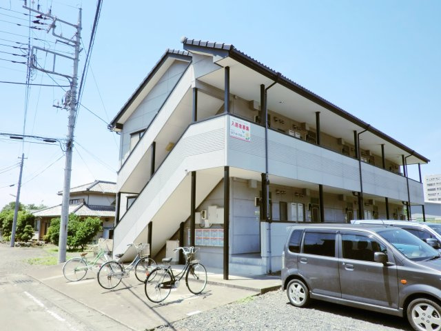 イーストリバーハイツの外観