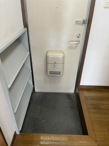 イーストリバーハイツの玄関