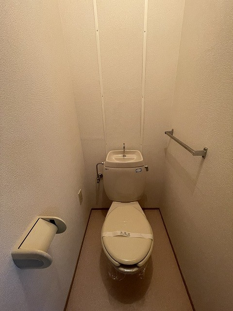 シャルマン六甲のトイレ|清潔感のあるトイレです