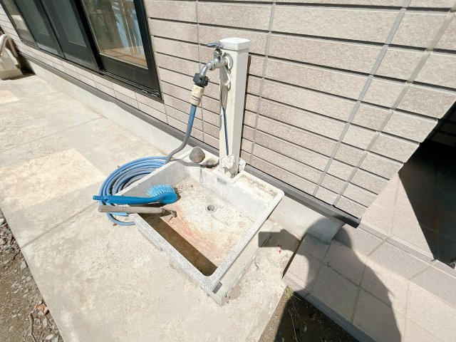 いわき市四倉町上仁井田 中古住宅 陽当たり良好 4LDK 不動産プラスのその他|外水道です。設備点検を行います。庭仕事やお車の洗車の際に便利ですね。