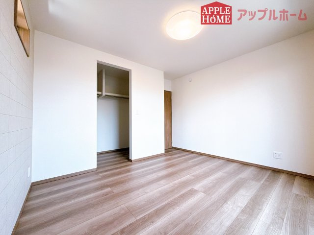 [新築住宅] 深谷市上野台 第59期 全3棟の洋室|２階居室は全室収納あり！たっぷりある収納活用でお部屋もキレイを保てます♪