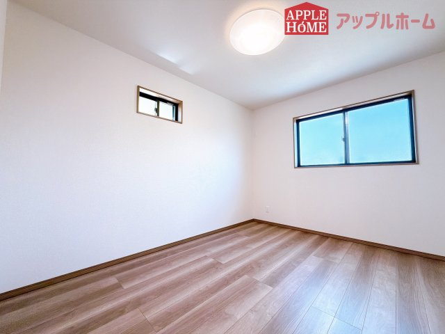 [新築住宅] 深谷市上野台 第59期 全3棟の洋室|２階居室は全室収納あり！たっぷりある収納活用でお部屋もキレイを保てます♪