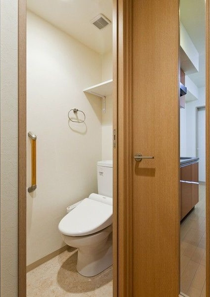 エステムコート三宮駅前IIアデシオンのトイレ