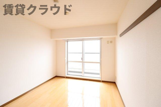 オーシャンビュー壱番館の洋室|きれいな洋室です