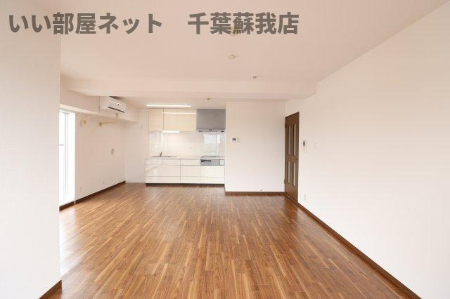オーシャンビュー壱番館の居間・リビング|居間です