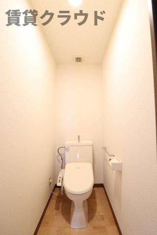 オーシャンビュー壱番館のトイレ|コンパクトで使いやすいトイレです