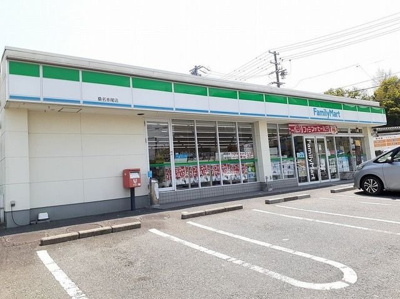 【周辺】 | セレーノ（きよ） | ファミリーマート桑名赤尾店まで1300m