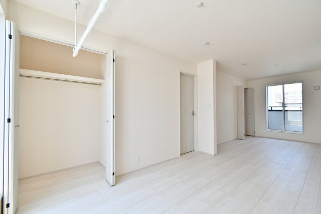 上尾市本町５丁目　全4棟　2号棟の洋室|洋室①：