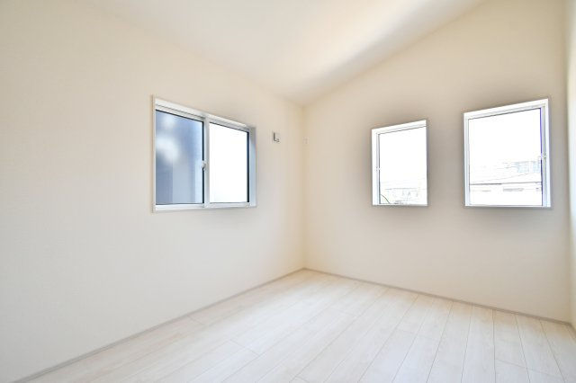 上尾市本町５丁目　全4棟　2号棟の洋室|洋室③：