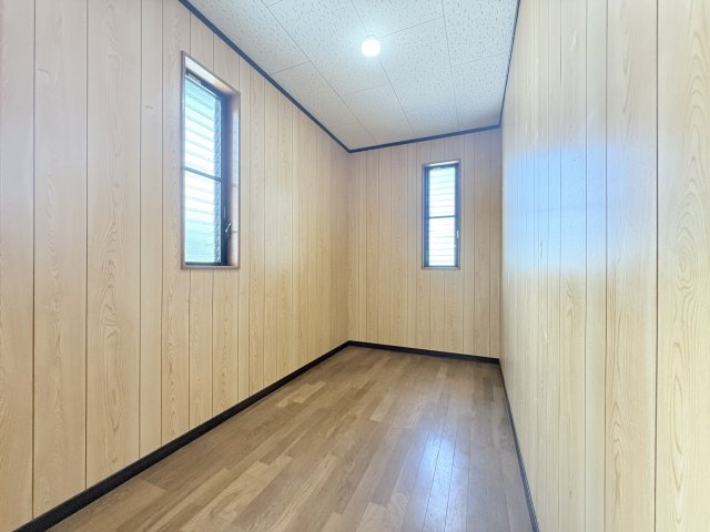 磐田市 中野の収納|広々納戸つき。