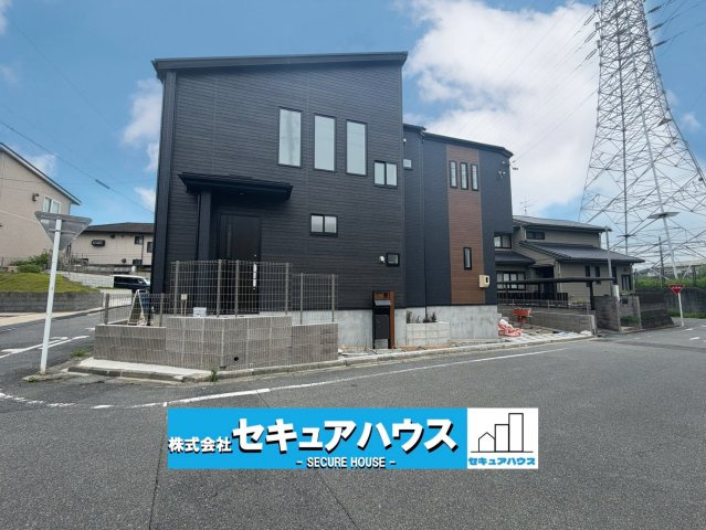 【本日ご案内可能】東海市加木屋町鎌吉良根　全2棟の外観|事前予約にて現地ご見学いただけます！お気軽にお問い合わせください♪
■株式会社　セキュアハウス■
住宅ローンに強く、知識、経験豊富なスタッフ在籍
お客様に寄り添い、ご成約後もサポート致します