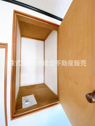 横小路町1丁目中古戸建の収納|小物を収納するのに便利です