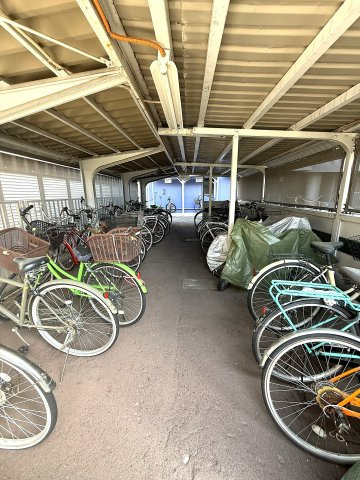 菊水ターミナルハイツの駐輪場