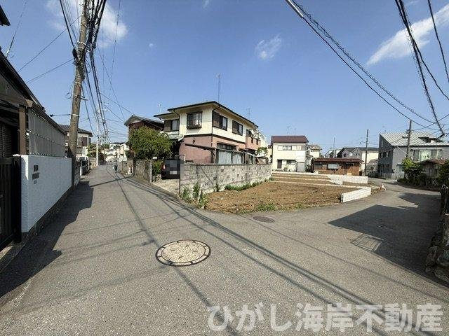 茅ヶ崎市香川　売地　全４区画の前面道路含む現地写真|現地外観