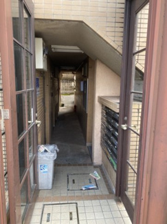 【エントランス】