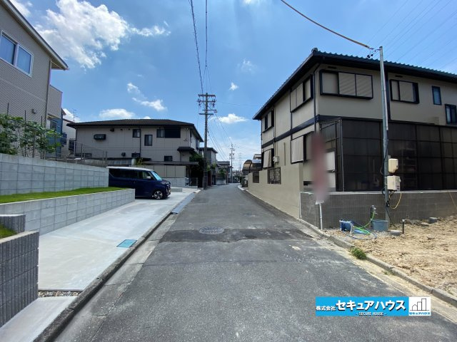【本日ご案内可能】東海市加木屋町鎌吉良根　全2棟の前面道路含む現地写真|事前予約にて現地ご見学いただけます！お気軽にお問い合わせください♪
■株式会社　セキュアハウス■
住宅ローンに強く、知識、経験豊富なスタッフ在籍
お客様に寄り添い、ご成約後もサポート致します。