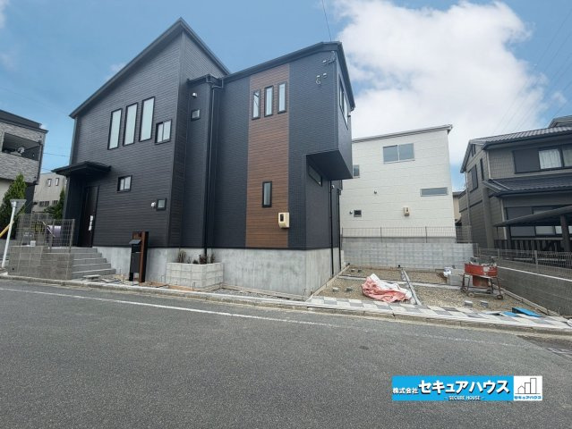 【本日ご案内可能】東海市加木屋町鎌吉良根　全2棟の外観|【1号棟　現地外観写真】
■株式会社　セキュアハウス■
住宅ローンに強く、知識、経験豊富なスタッフ在籍
お客様に寄り添い、ご成約後もサポート致します。　　　　　　　　　　　　　　　　　　　　　　　　　