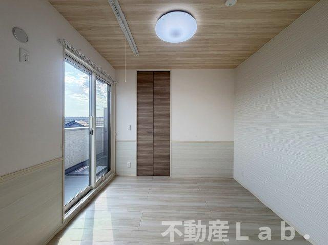 コンフォール松江の洋室