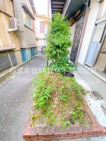 東石切町3丁目中古テラスハウスのその他共用部分|既に借主様がいる状態で、一から借主を探す必要がなく収益を得られるのが大きなメリットです♪