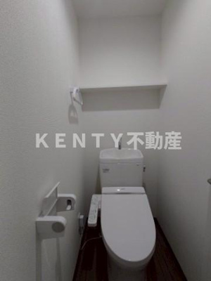 【トイレ】 | テラスハウス | ゆったりとした空間のトイレです