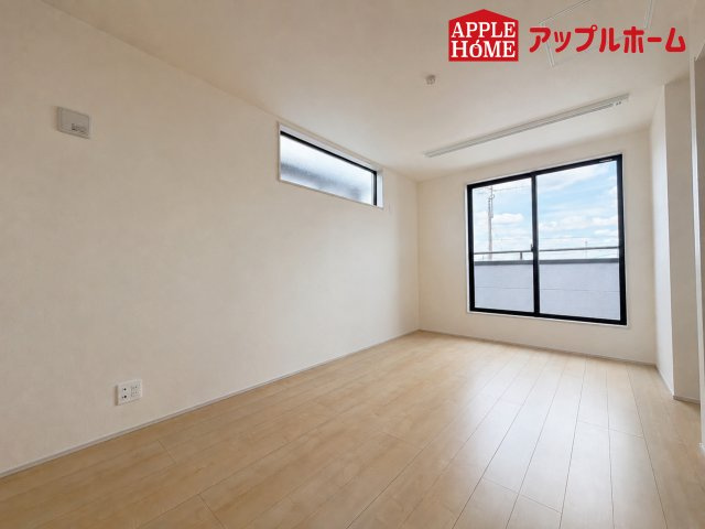 [新築住宅] さいたま市北区植竹町1丁目 全2棟の洋室|居室は全室収納あり！たっぷりある収納活用でお部屋もキレイを保てます♪