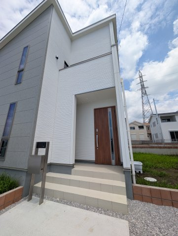 【玄関】 | リーブルガーデン.S前橋市富士見町第12時沢ー⑤