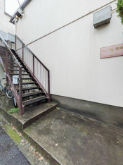 ２階建て軽量鉄骨造☆