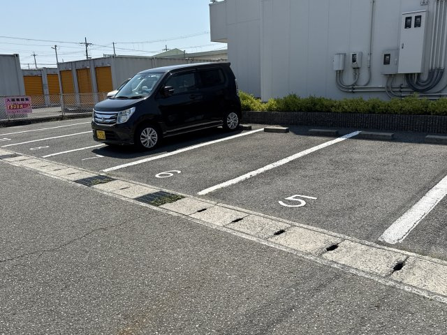 ライフタウンの駐車場