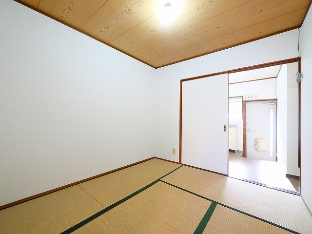 富士荘の和室|フローリングだけでなく、和室もあります