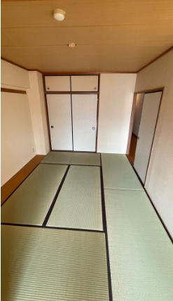 【寝室】
