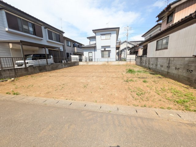 守谷市松並　5期　売地の前面道路含む現地写真