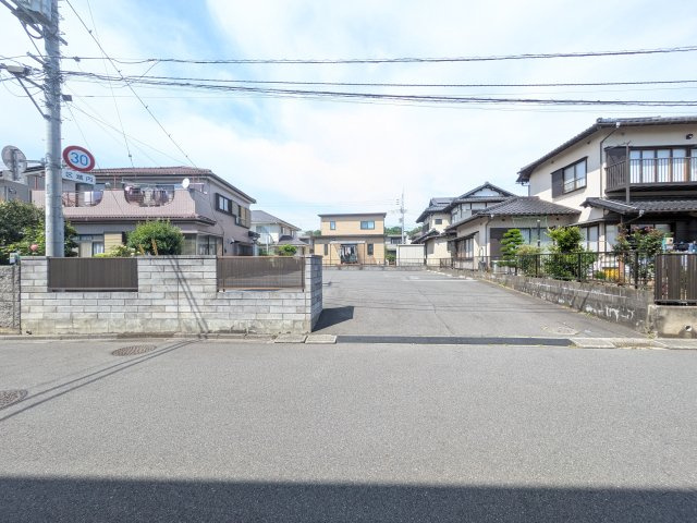 守谷市松ケ丘　7期　売地　1号地の前面道路含む現地写真