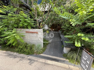 【庭】 | おおきに御堂筋瓦町ビル | おおきに御堂筋瓦町ビル　エントランス