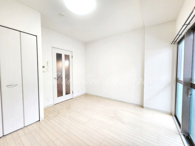 横浜市保土ケ谷区宮田町１丁目の賃貸マンションの居間・リビング