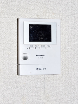 【セキュリティ】 | ファニータウン坂口 | カラーモニター付インターホン
