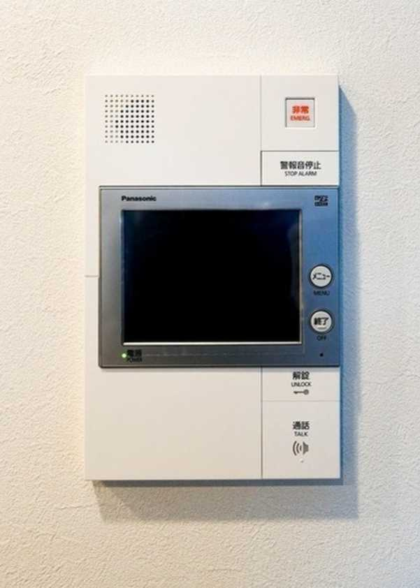 スタイリオ三軒茶屋　築浅　ネット無料　オートロックのセキュリティ
