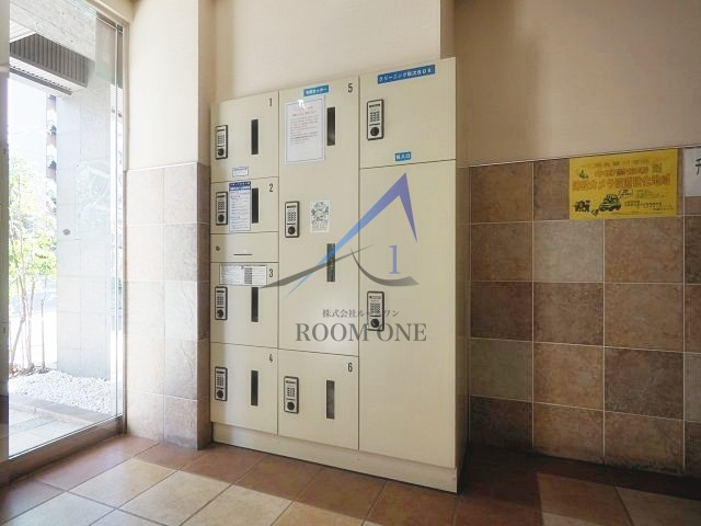 シュロス中野のその他共用部分|宅配ボックスです。
